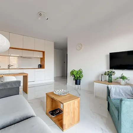 White Sea Shore - Premium Nadmorze غدانسك