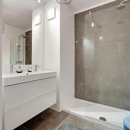 White Sea Shore - Premium Nadmorze * غدانسك